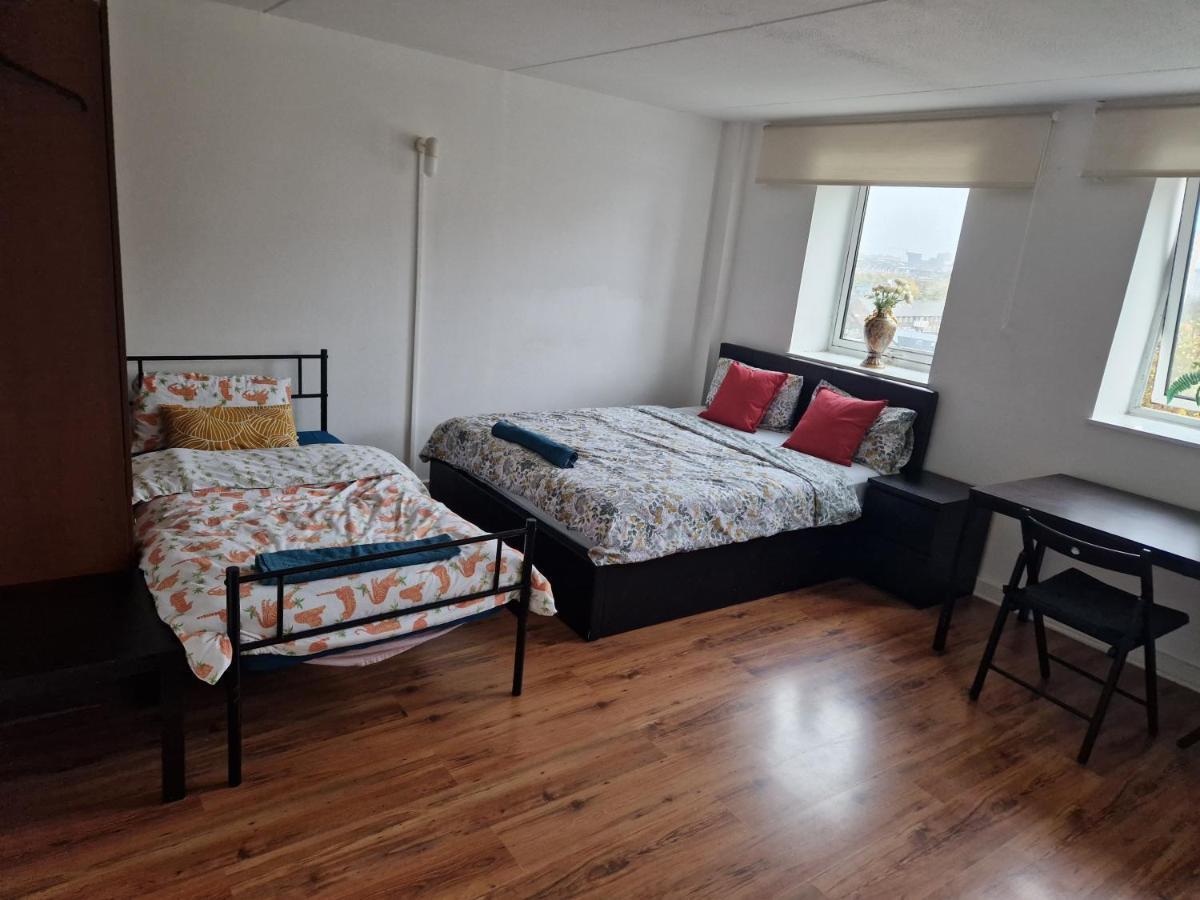 Twin Bed For Guests Apartamento Londres Exterior foto