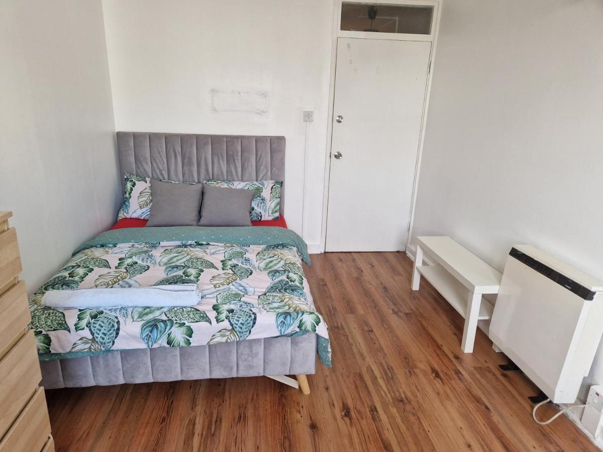 Twin Bed For Guests Apartamento Londres Exterior foto